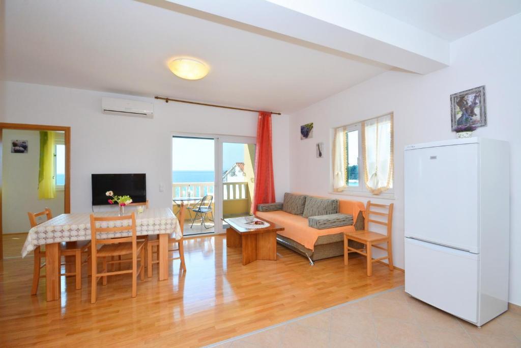 Apartment Punta Milna